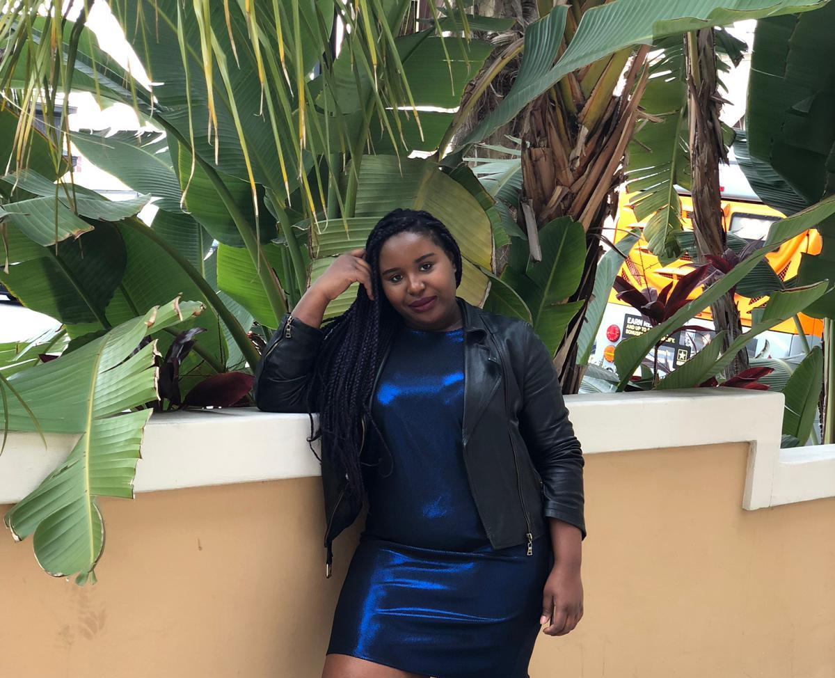 FABULEUSE AVEC PINEAPPLE CLOTHING CODE PROMO
